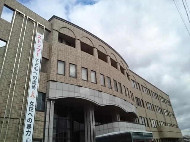 堺市東区役所まで950m