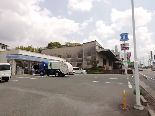 ローソンまで260m