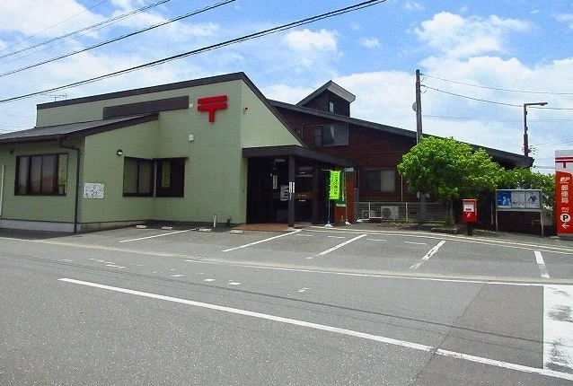 芦刈町郵便局まで230m