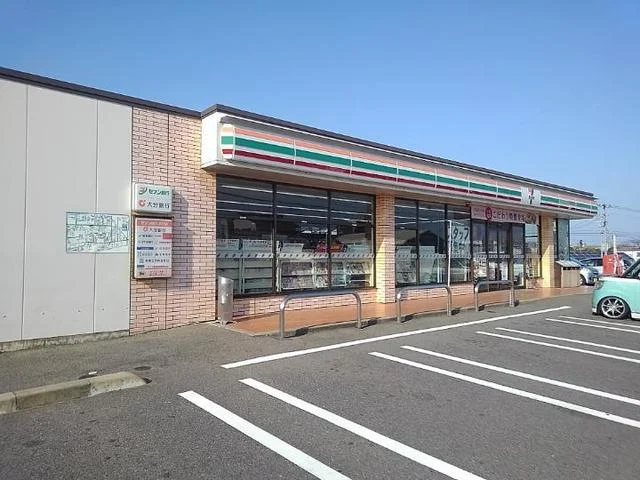セブンイレブン中津東浜店まで600m