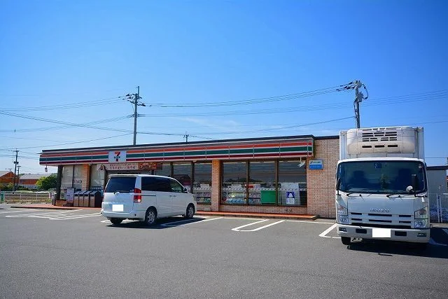 セブンイレブンまで500m