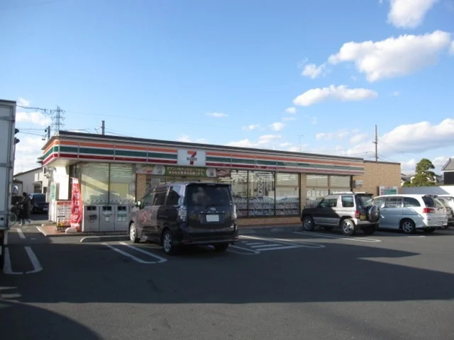 セブンイレブン 浜松早出町店まで300m