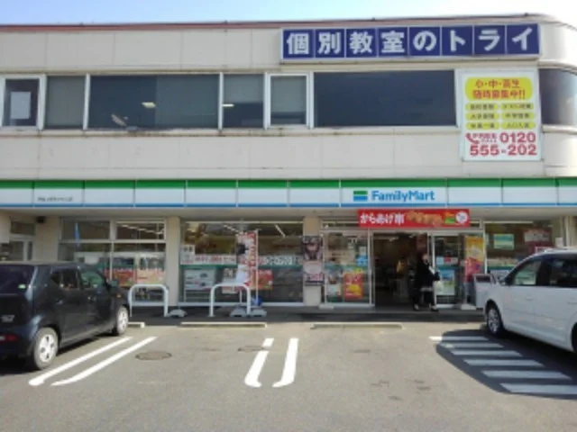 ファミマ上野あかもん店様まで450m