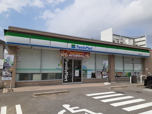 ファミリーマート東浦南ヶ丘店まで987m