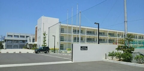 志度小学校さんまで800m