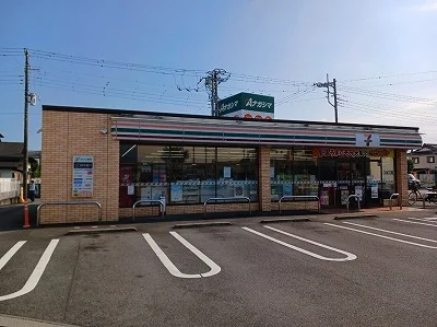 セブンイレブン　富士市本市場店まで300m