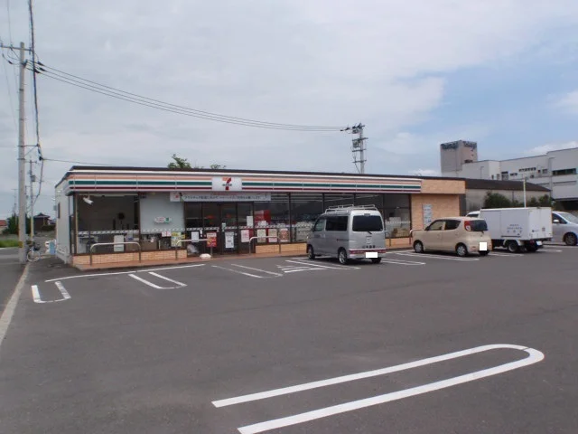 セブンイレブン多度津葛原店まで200m