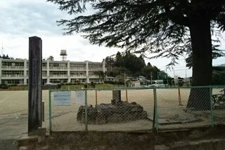 丸森小学校まで450m