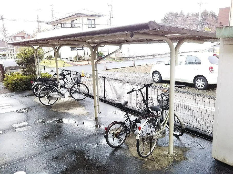 駐輪場完備。