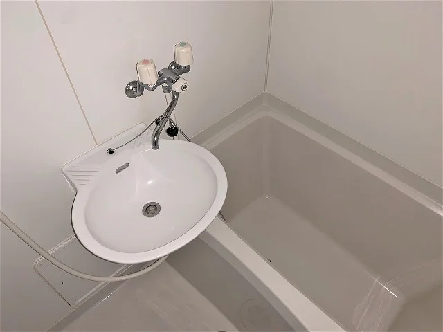 バストイレ別