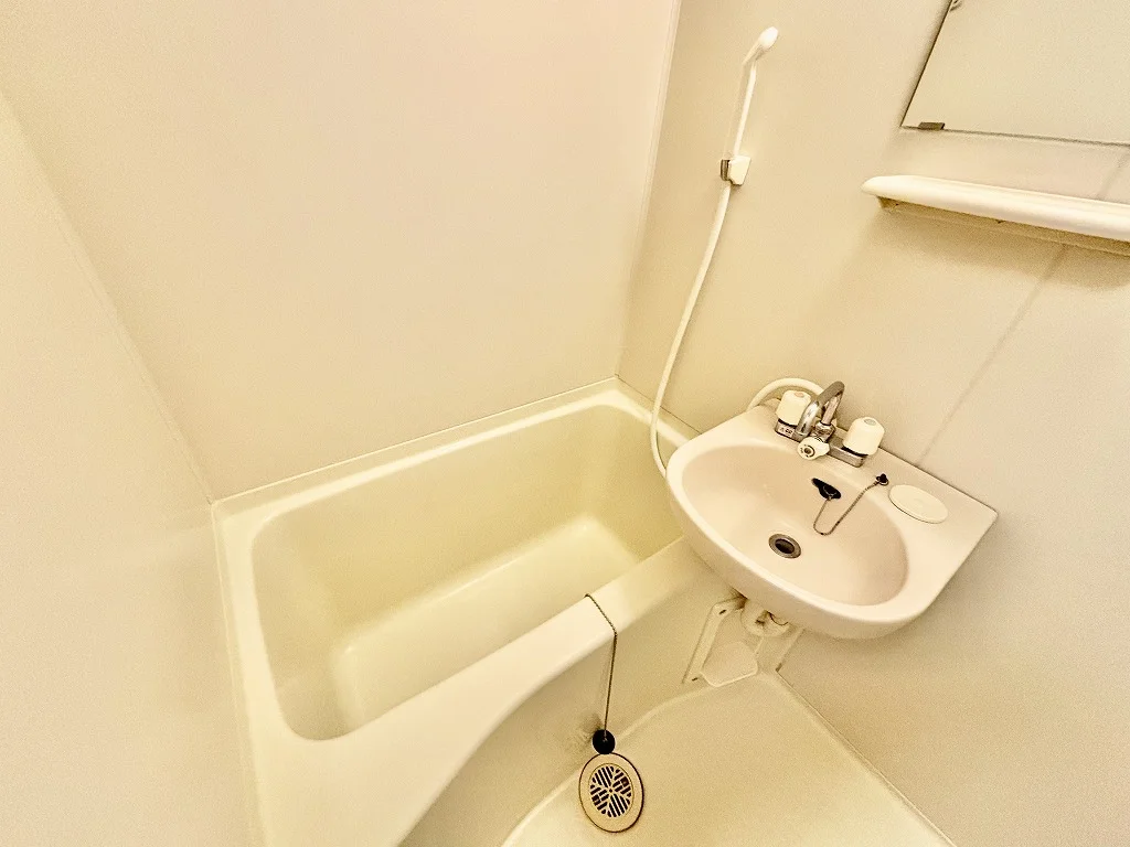 設備・仕様は号室により異なる為、現況を優先いたします。