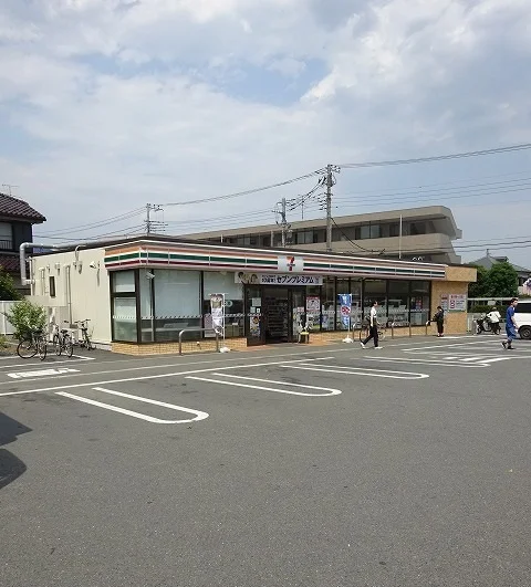 セブンイレブンまで450m