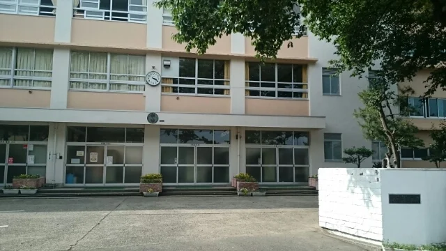 中野山小学校まで250m