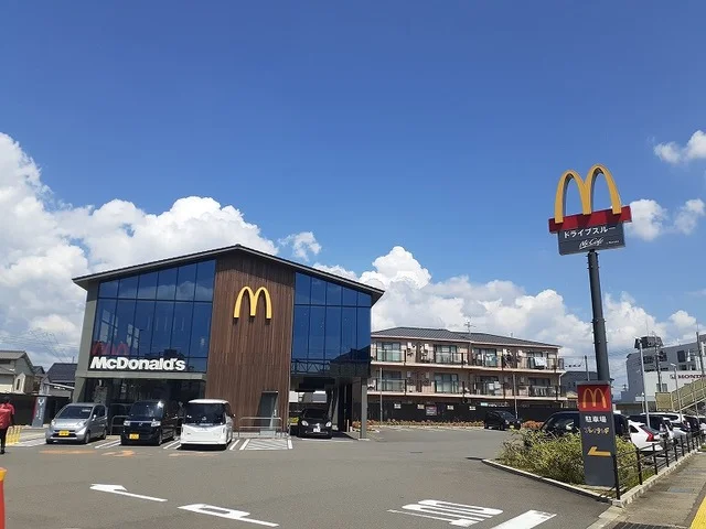 マクドナルド 五条桂店まで400m