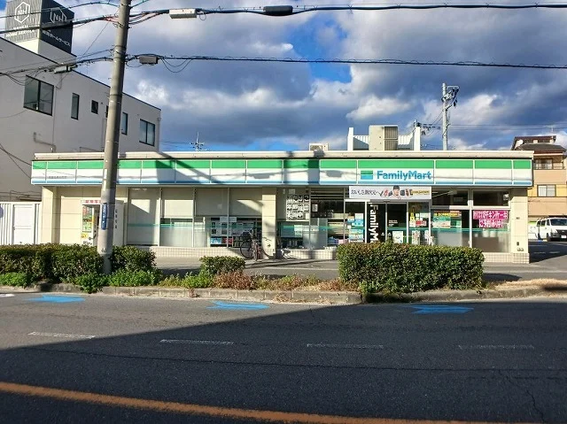 ファミリーマート京屋玉串元町店まで1000m