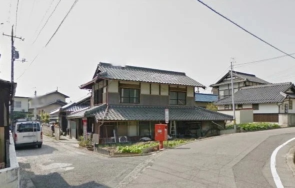 上平良簡易郵便局まで170m