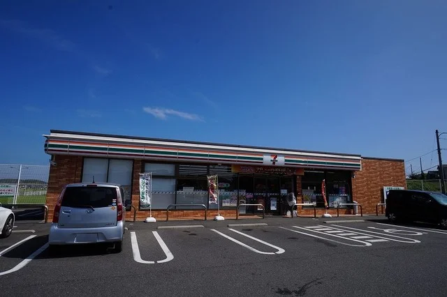 セブンイレブンまで1700m