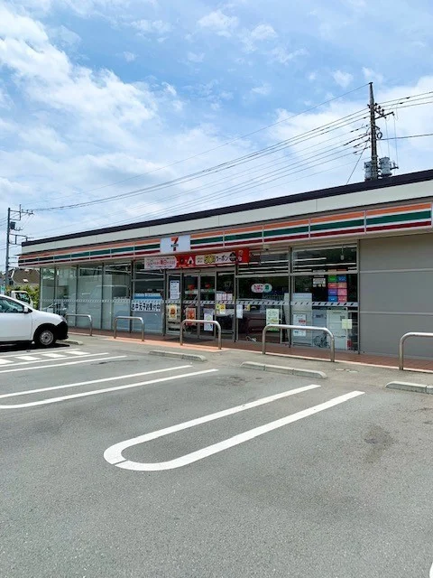 セブンイレブン福生北田園２丁目まで400m