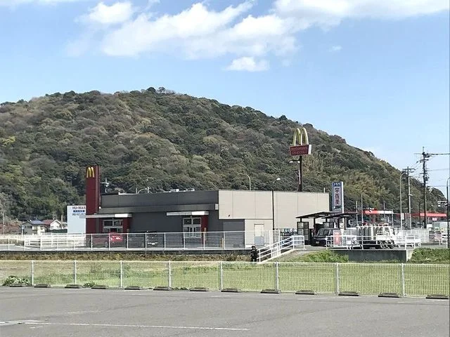 マクドナルド１０号行橋店まで500m