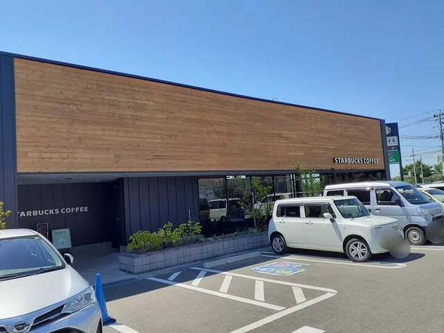スターバックスコーヒー　鶴岡店まで700m