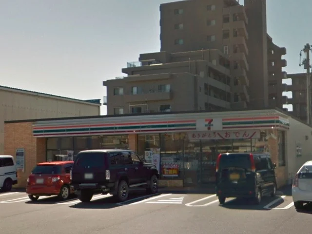 セブンイレブン浜松曳馬６丁目店まで200m