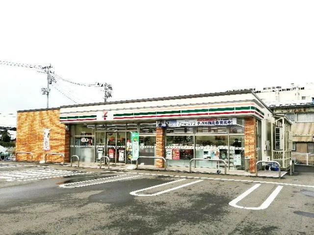 セブンイレブン　大仙上栄町店まで500m