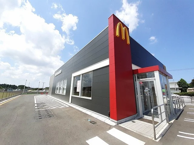マクドナルド　鉾田店まで1900m