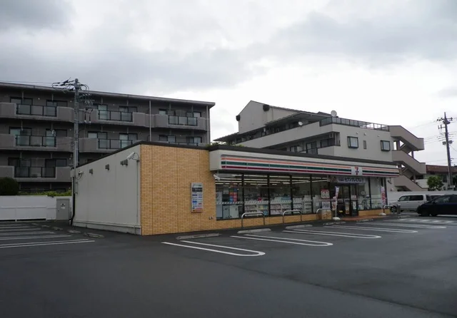 セブンイレブン御殿場小学校前店まで850m