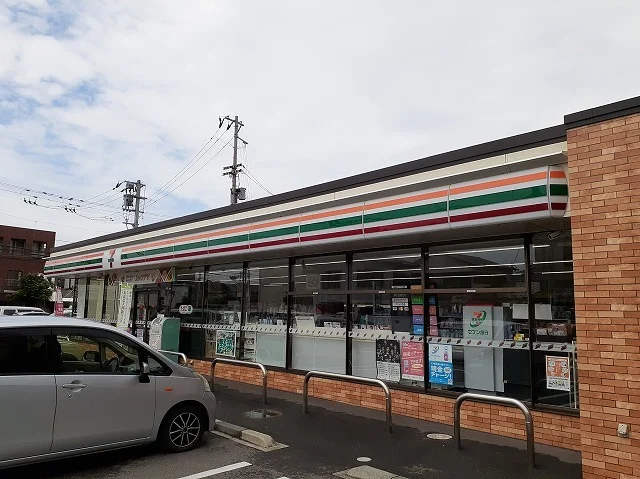セブンイレブン 徳島南昭和町店まで220m