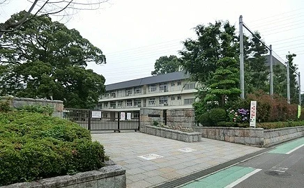 相模原市立新磯小学校まで900m