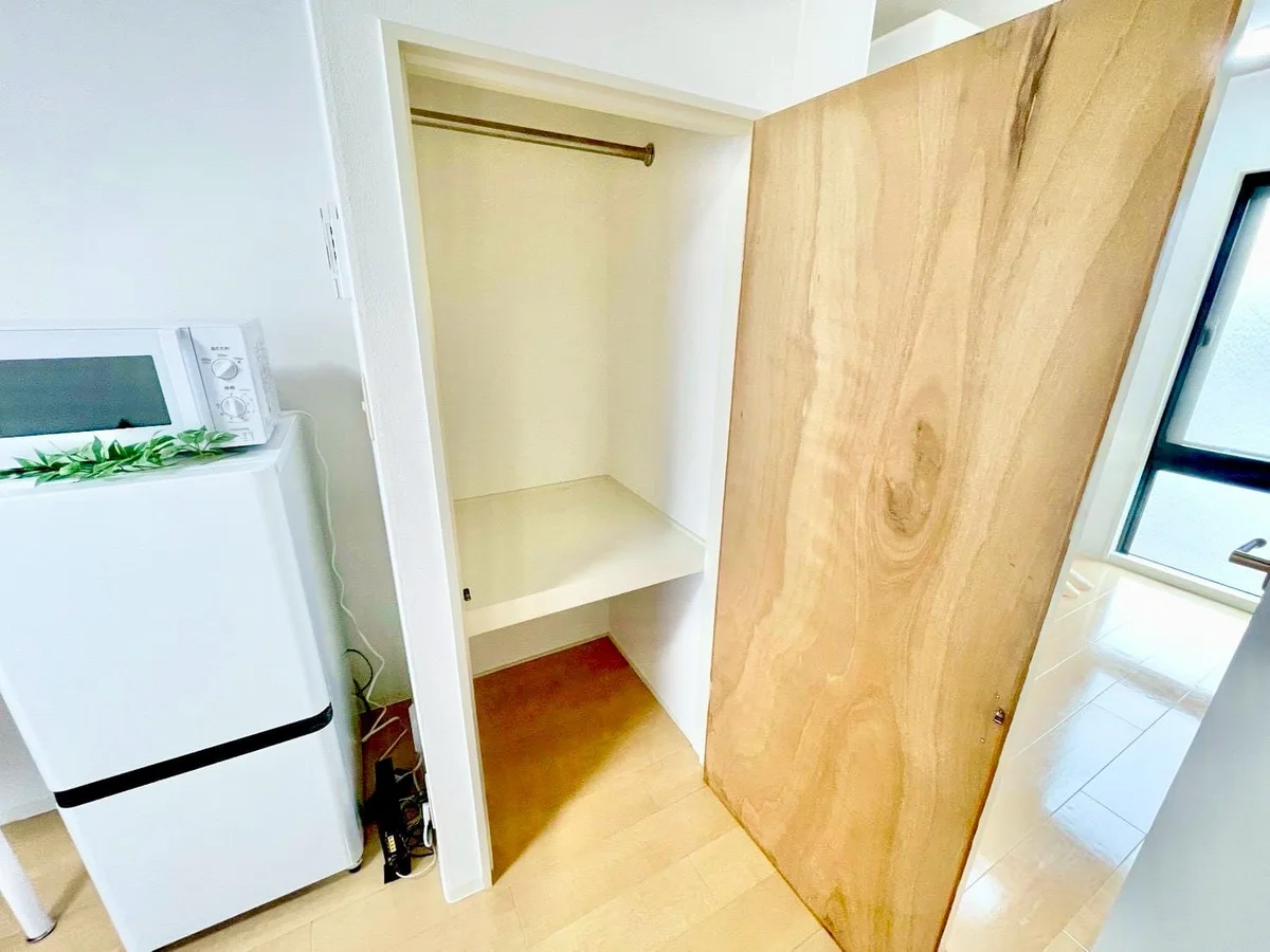 ※撮影用の観察植物・食器調理器具・雑貨類等はございません。※写真は現況優先