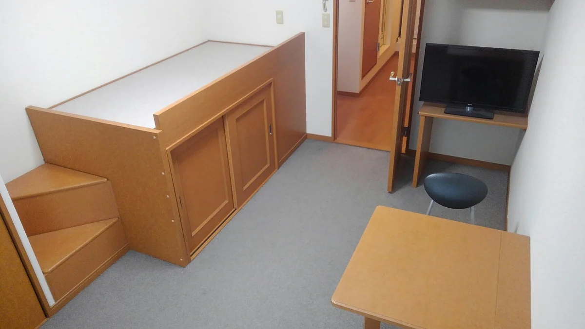 造り付けベットになっています。