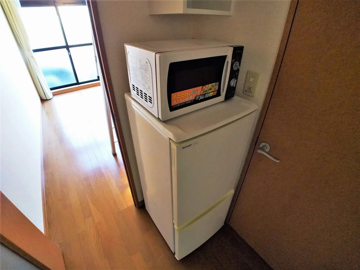 電子レンジと冷蔵庫