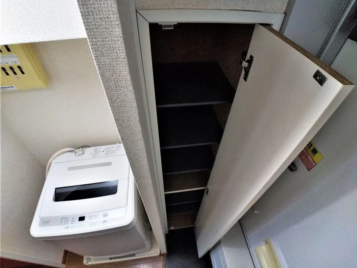 シューズボックス