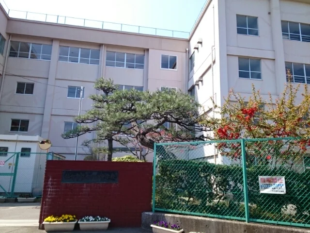 仙台市立七北田中学校まで1400m