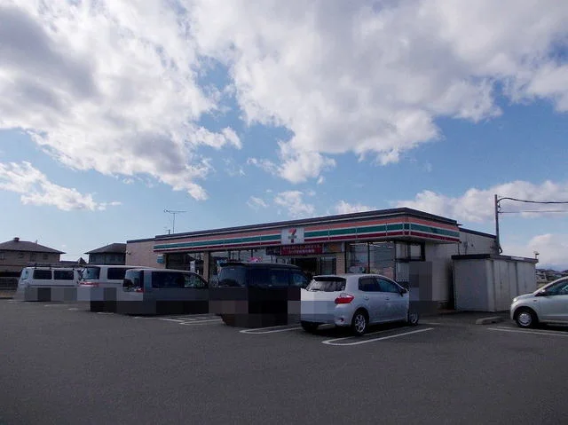 セブンイレブンさくら氏家店まで1400m