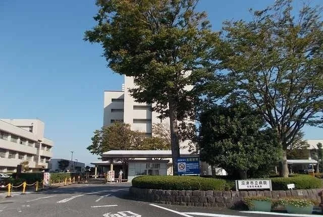 沼津市立病院まで1100m