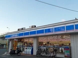 ローソンまで230m
