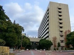 姫路市役所まで580m