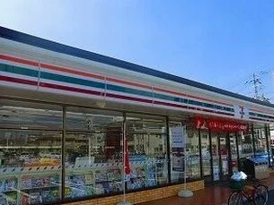 セブンイレブンまで130m
