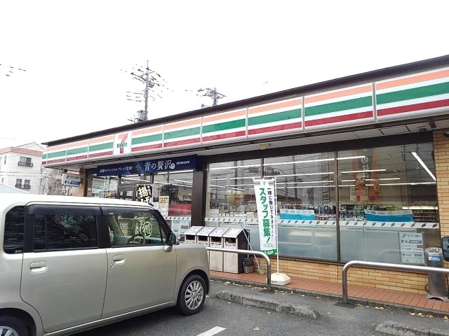 セブンイレブン結城駅前店まで450m