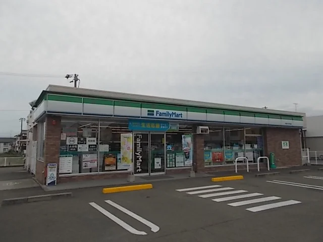 ファミリーマートたちばな店様まで450m