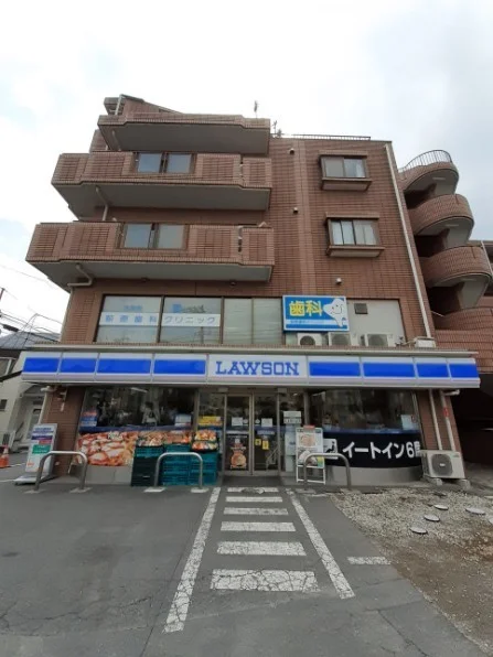 ローソン 鎌田三丁目店まで400m