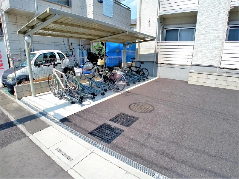 駐輪場完備