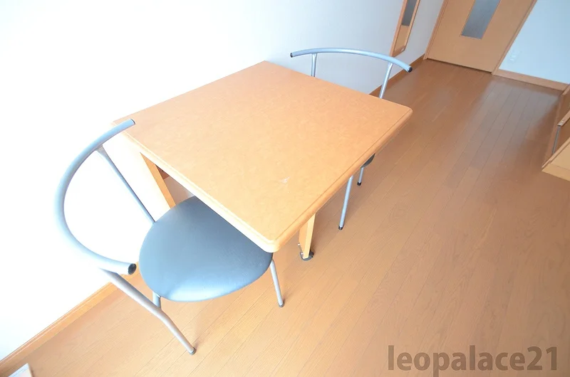 実際のお部屋と異なる場合が御座います。