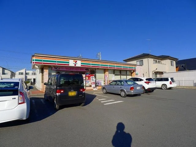 セブンイレブン館林花山町店まで200m