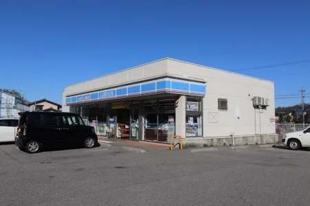 ローソン金沢鳴和台店まで350m