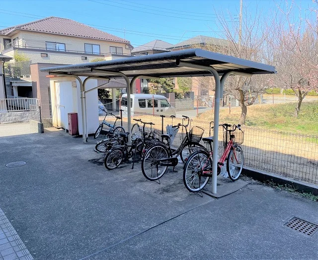 屋根付き駐輪場
