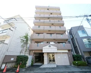 写真はお部屋のイメージです。ラグなどの室内装飾はございません。