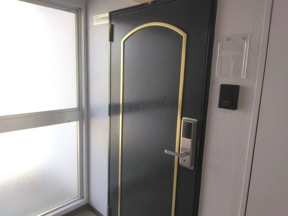オートロックドア―